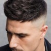 Rövid frizurák 2020 férfi