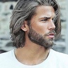 Férfi frizurák 2021 trend