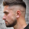 Divatos frizura 2022 férfiaknak