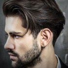 Divatos frizurák 2021 férfiaknak